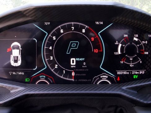 Used 2024 Lamborghini Revuelto AWD/4WD image 28