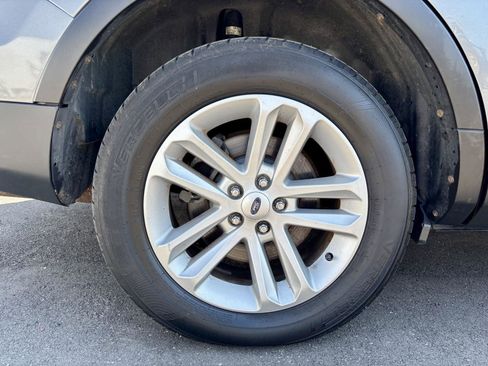 Used 2013 Ford Explorer XLT AWD/4WD image 34