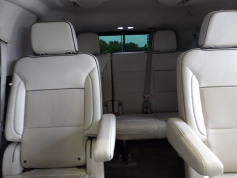 Used 2022 GMC Yukon Denali AWD/4WD image 27
