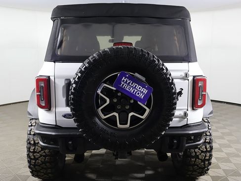 Used 2022 Ford Bronco Badlands image 12
