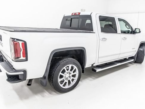 Used 2017 GMC Sierra 1500 Denali AWD/4WD image 8