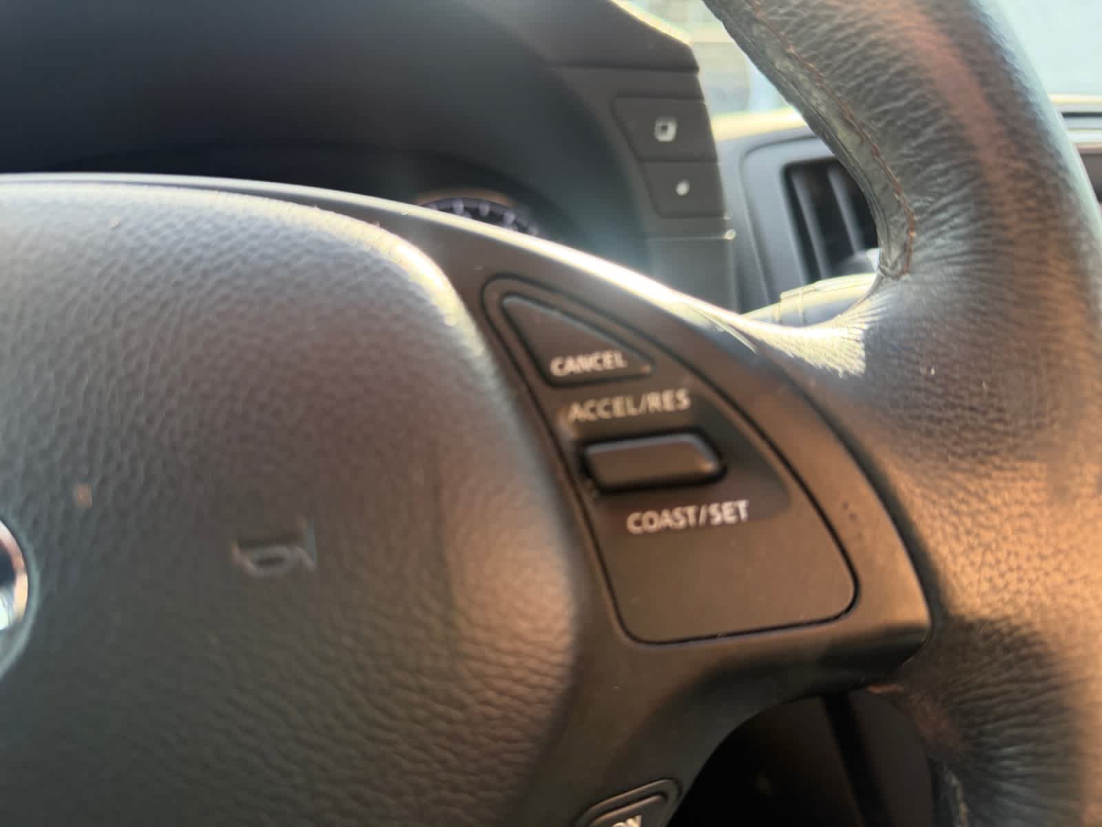 Used 2015 INFINITI Q40 AWD w/ Navigation Package image 37