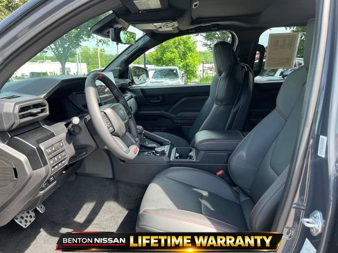 Used 2025 Toyota Tacoma TRD Pro AWD/4WD image 11
