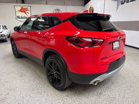 Used 2022 Chevrolet Blazer LT w/ LPO, Black Accent Package FWD image 5