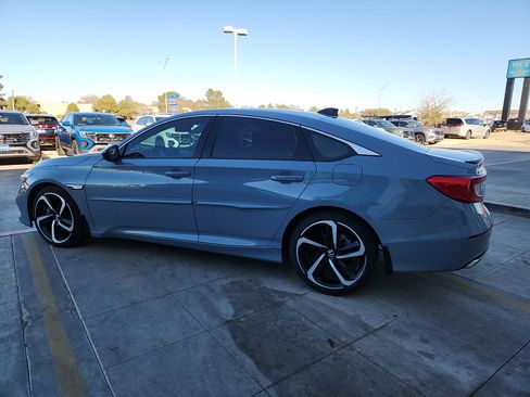 Used 2022 Honda Accord Sport image 4