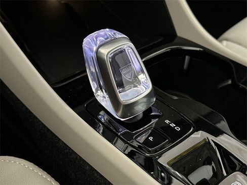 New 2026 Volvo XC40 B5 Ultra image 21