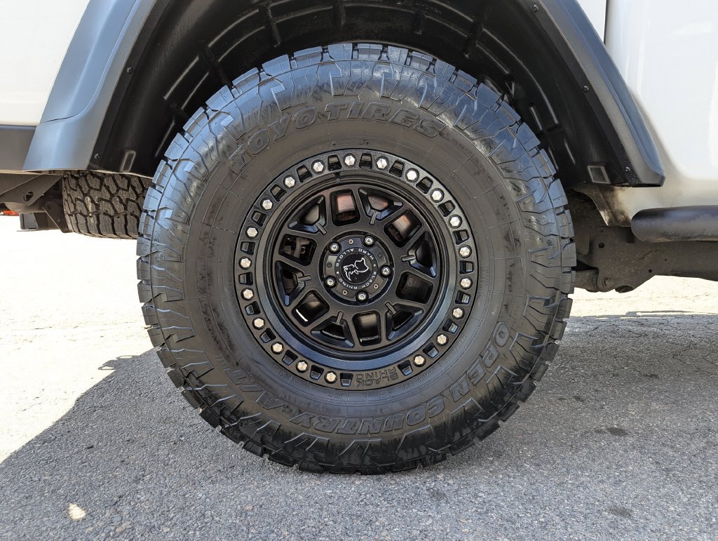 Used 2021 Jeep Gladiator Mojave w/ LED Lighting Group AWD/4WD image 50