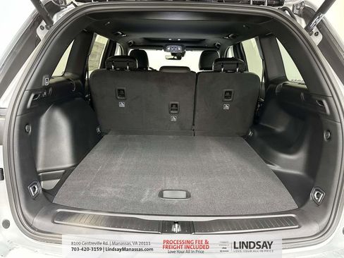 New 2026 Jeep Grand Cherokee Altitude AWD/4WD image 10