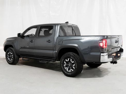 Used 2021 Toyota Tacoma TRD Off-Road AWD/4WD image 3