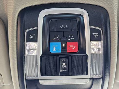 Used 2025 RAM 1500 Limited w/ Trailer Tow Group image 29