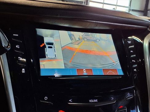 Used 2019 Cadillac Escalade Luxury w/ Escalade Sport Edition image 25