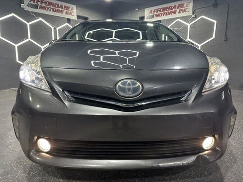 Used 2013 Toyota Prius V Five image 8