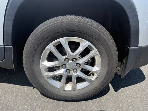 Used 2020 Chevrolet Traverse LT AWD/4WD image 21