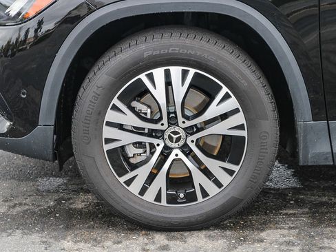 Certified 2025 Mercedes-Benz GLA 250 image 9