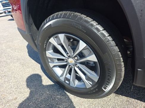 New 2026 Chevrolet Equinox LT image 12