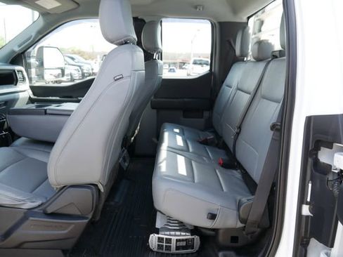 Used 2023 Ford F250 XL w/ F-250 >10K GVWR Package AWD/4WD image 24