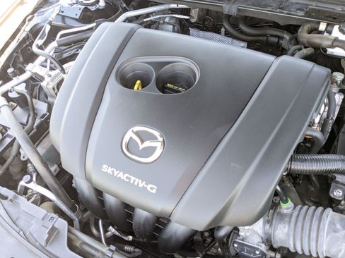 Used 2022 MAZDA MAZDA3 s FWD image 37