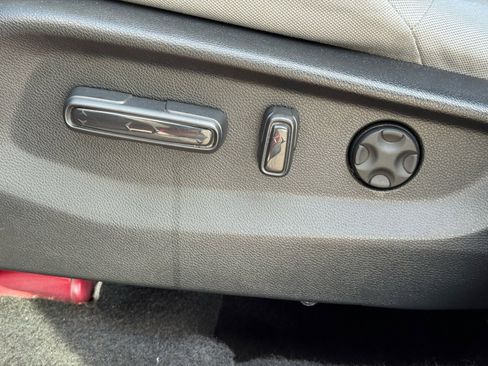 Used 2020 Honda CR-V EX image 19