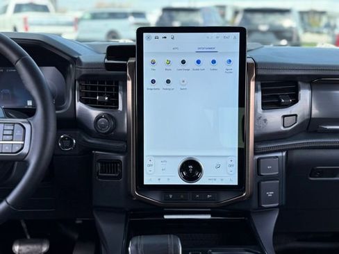 Used 2025 Ford F150 Lightning Lariat AWD/4WD image 30