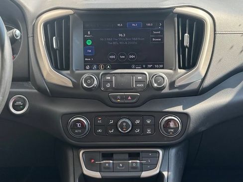 Used 2024 GMC Terrain Denali w/ Denali Premium Package AWD/4WD image 14