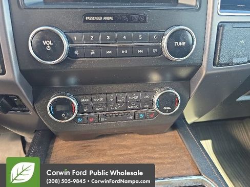 Used 2019 Ford Expedition Platinum AWD/4WD image 15