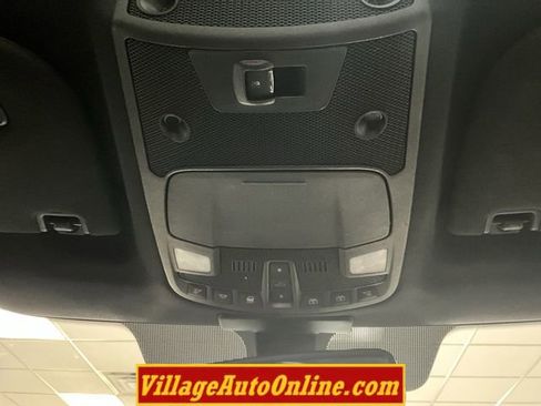 Used 2016 Ford F150 Platinum w/ Equipment Group 701A Luxury image 24