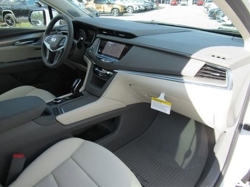 New 2026 Cadillac XT5 Premium Luxury w/ Driver Assist Package FWD image 10