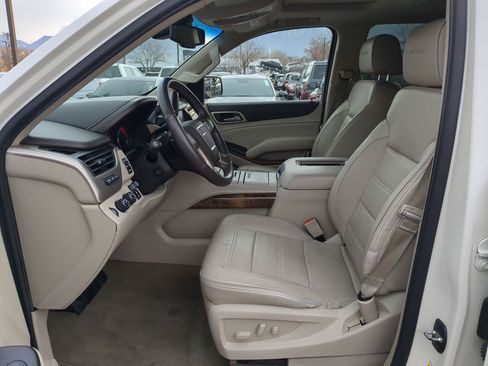 Used 2015 GMC Yukon Denali w/ Premium Package image 28