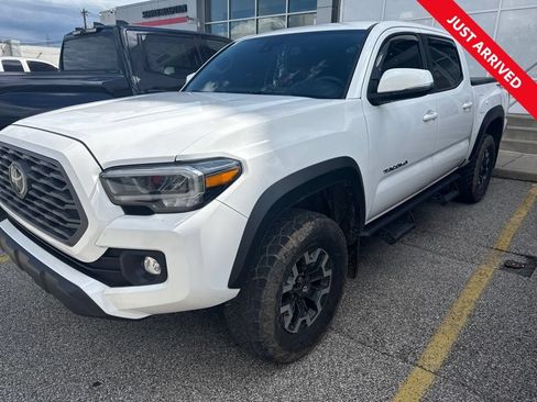 Used 2023 Toyota Tacoma TRD Off-Road AWD/4WD image 1