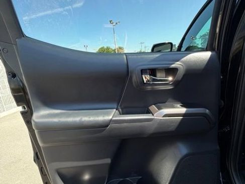Used 2023 Toyota Tacoma Limited AWD/4WD image 23