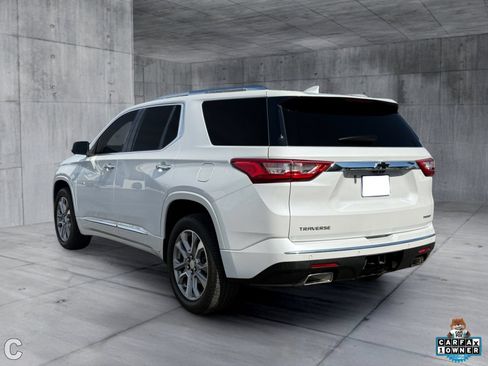Certified 2021 Chevrolet Traverse Premier w/ LPO, Cargo Package FWD image 4