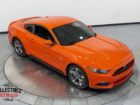 Used 2016 Ford Mustang GT Premium w/ Equipment Group 401A RWD image 35