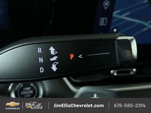 Certified 2025 Chevrolet Traverse LT image 17