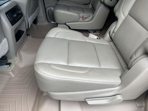 Used 2017 Chevrolet Suburban LT AWD/4WD image 32