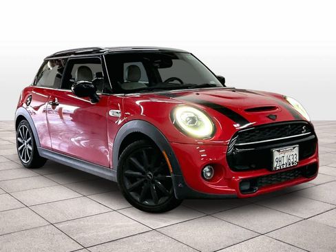 Used 2020 MINI Cooper S w/ Driver Assistance Package image 2