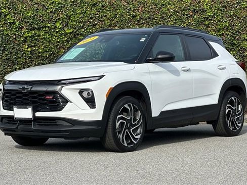 Used 2024 Chevrolet TrailBlazer RS w/ Convenience Package image 9