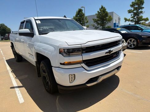 Used 2017 Chevrolet Silverado 1500 LT w/ All Star Edition AWD/4WD image 3