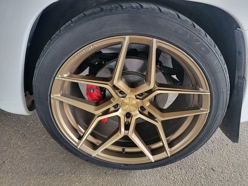 Used 2017 Jeep Grand Cherokee SRT AWD/4WD image 12
