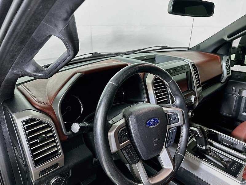 Used 2020 Ford F150 Platinum w/ Equipment Group 701A Luxury AWD/4WD image 9