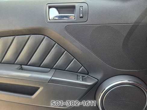 Used 2012 Ford Mustang Premium RWD image 30