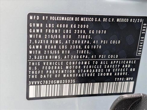 New 2025 Volkswagen Taos SE image 20