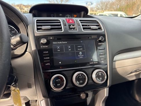 Used 2018 Subaru Forester 2.5i Premium image 14