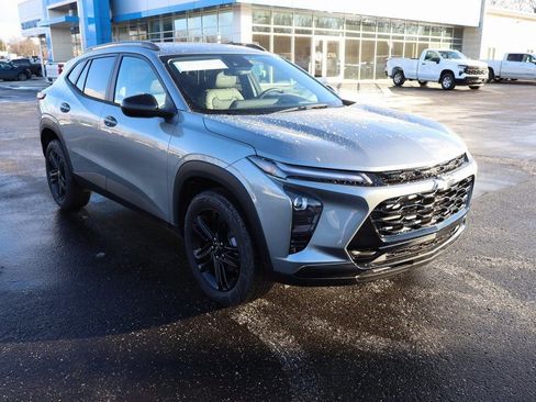 New 2026 Chevrolet Trax ACTIV w/ Driver Confidence Package image 2