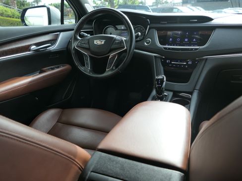 Used 2023 Cadillac XT5 Premium Luxury FWD image 25