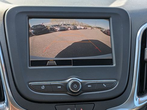 Used 2024 Chevrolet Equinox LT image 23