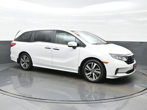Used 2024 Honda Odyssey Touring image 7