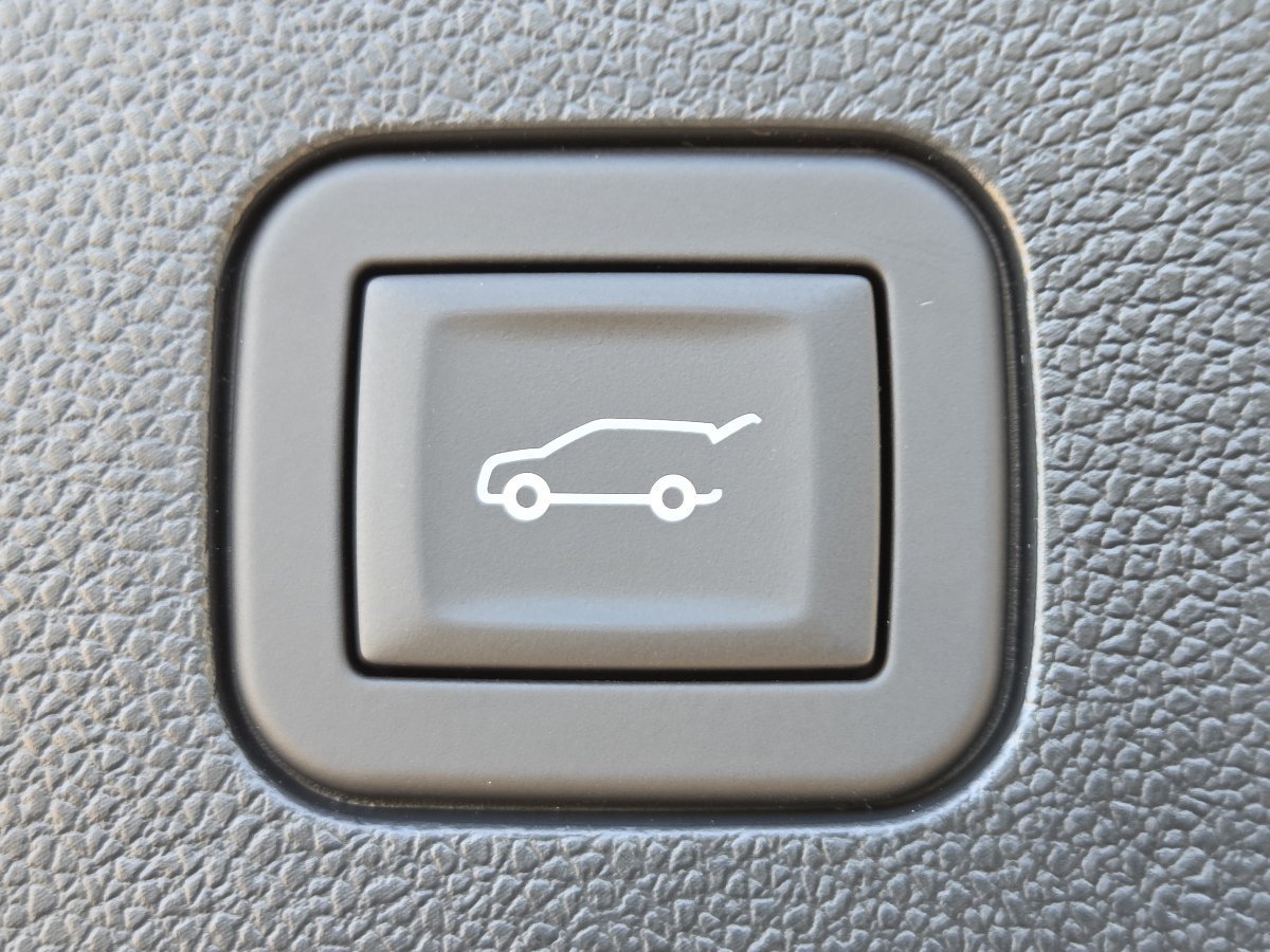 New 2027 Chevrolet Equinox LT AWD/4WD image 24