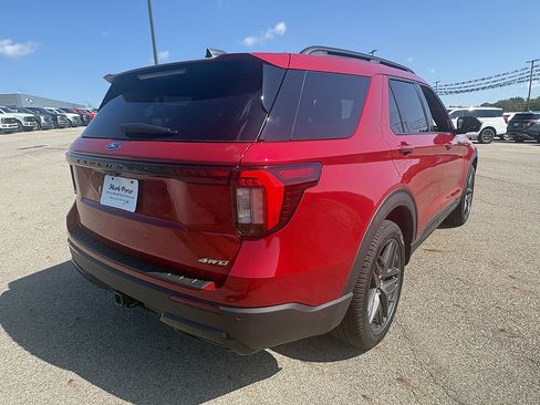 New 2026 Ford Explorer ST-Line w/ ST-Line Street Pack AWD/4WD image 5