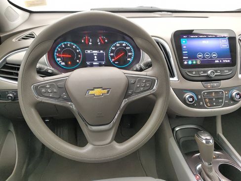 Used 2020 Chevrolet Malibu LT FWD image 22