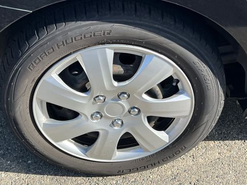 Used 2013 MAZDA MAZDA3 i SV FWD image 17